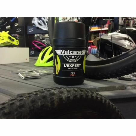 Lingettes Nettoyantes Spéciales Vélo VULCANET – Image 2